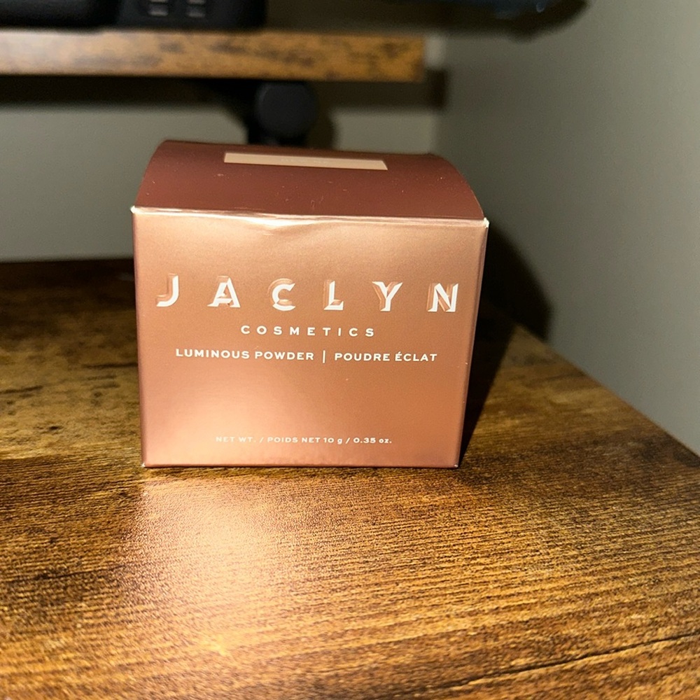 Jacklyn Cosmetics Luminous Powder